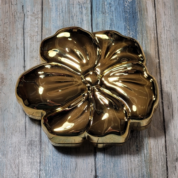Handbags - Gold Flower Clutch Bag.